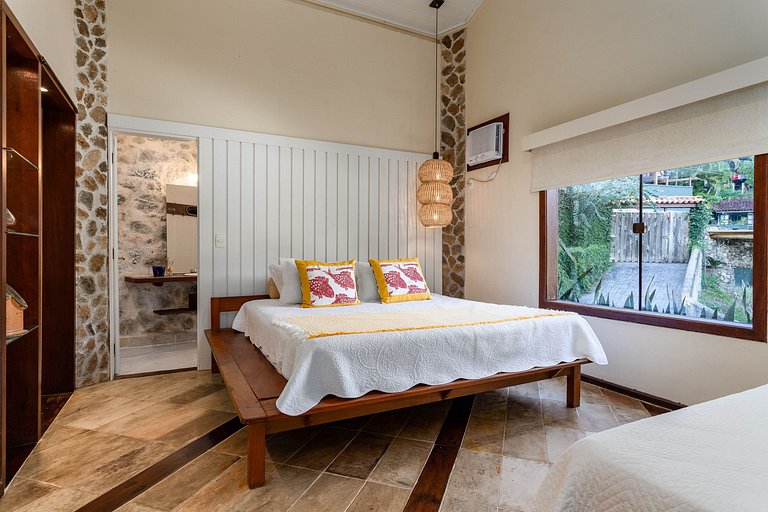 Casa de Luxo Frente Mar – Piscina, Pier e Praia Particular