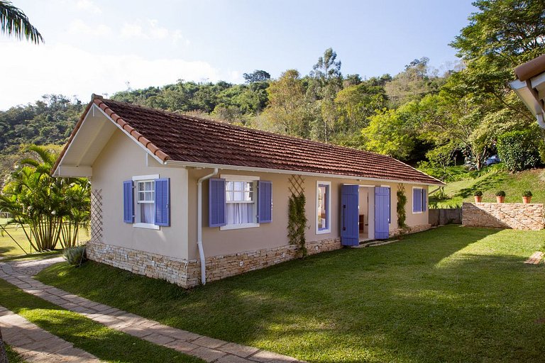 Casa luxo em Secretário para Aluguel de Temporada