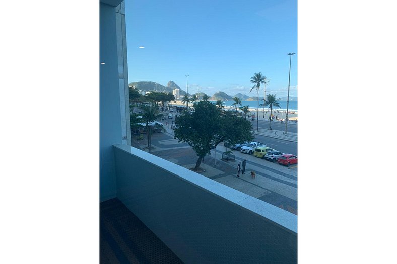 Apartamento Av. Atlântica | Copacabana (RIO168)