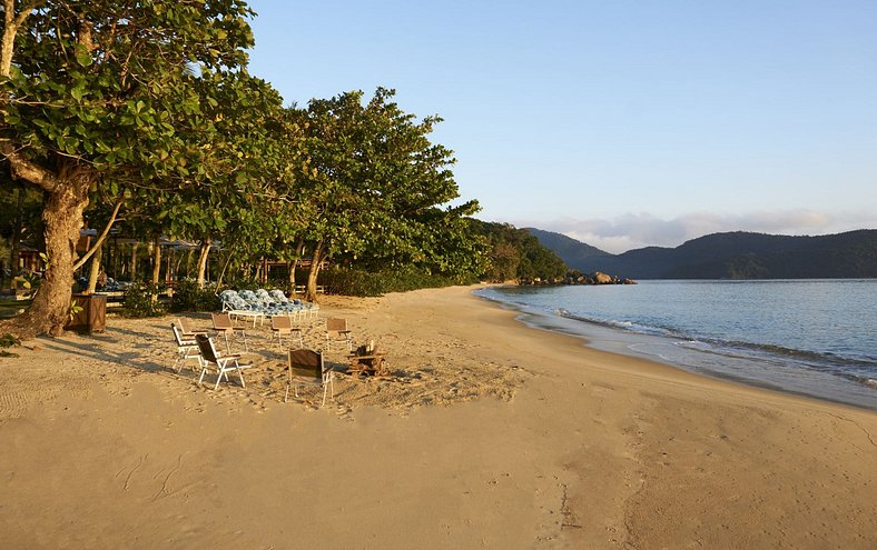 Casa beira da Praia do Iguassu Angra dos Reis RJ