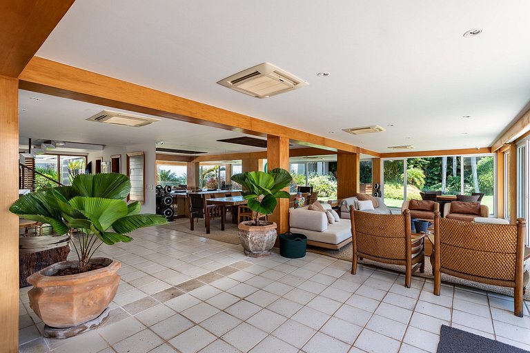 Casa Luxo de temporada com vista mar em Angra dos Reis RJ