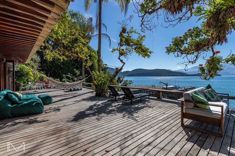 Casa Luxo de temporada com vista mar em Ilha Grande Angra RJ