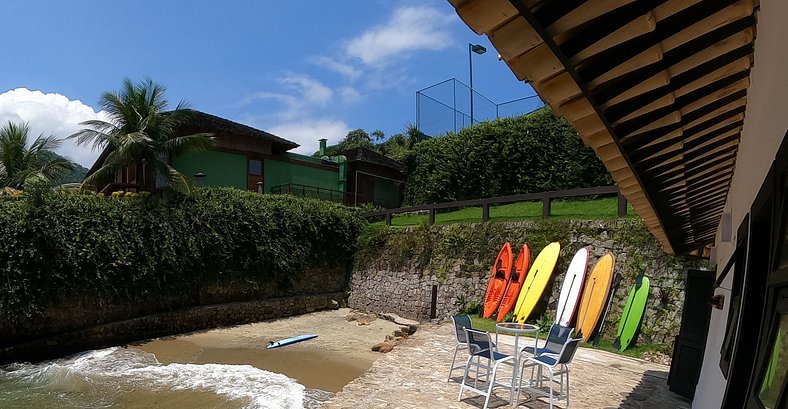 Casa Luxo de Temporada em beira mar Angra dos Reis RJ