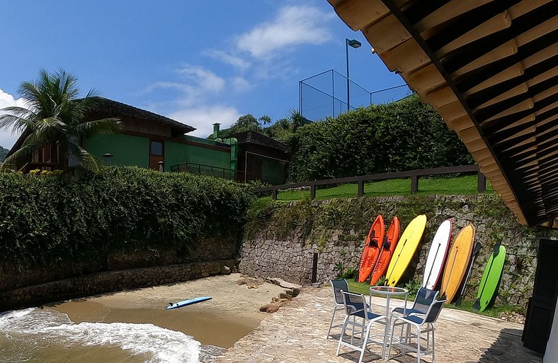Casa Luxo de Temporada em beira mar Angra dos Reis RJ