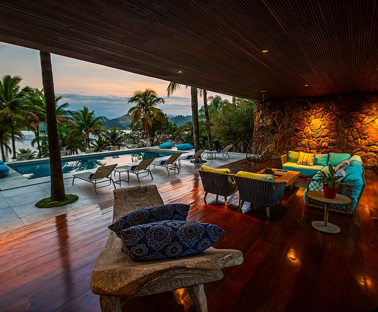 Casa Luxo de temporada em Ilha do Japão Angra dos Reis RJ