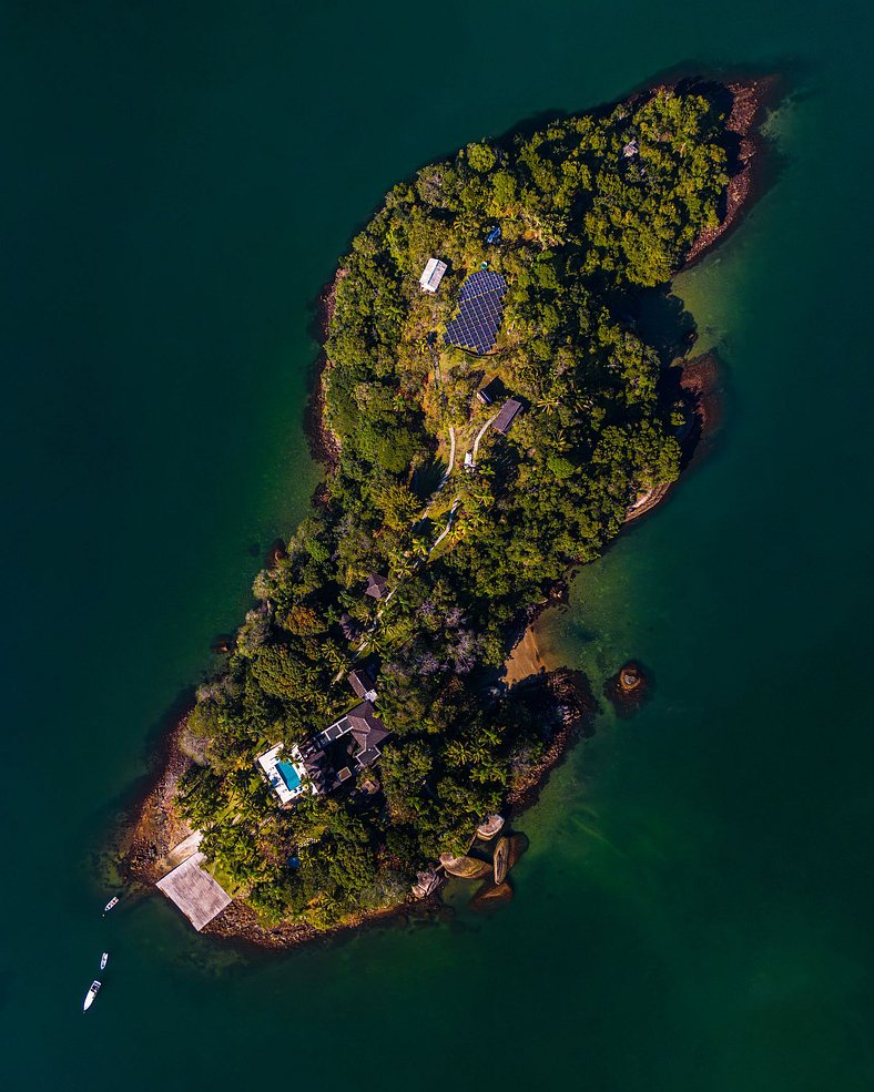 Casa Luxo de temporada em Ilha do Japão Angra dos Reis RJ