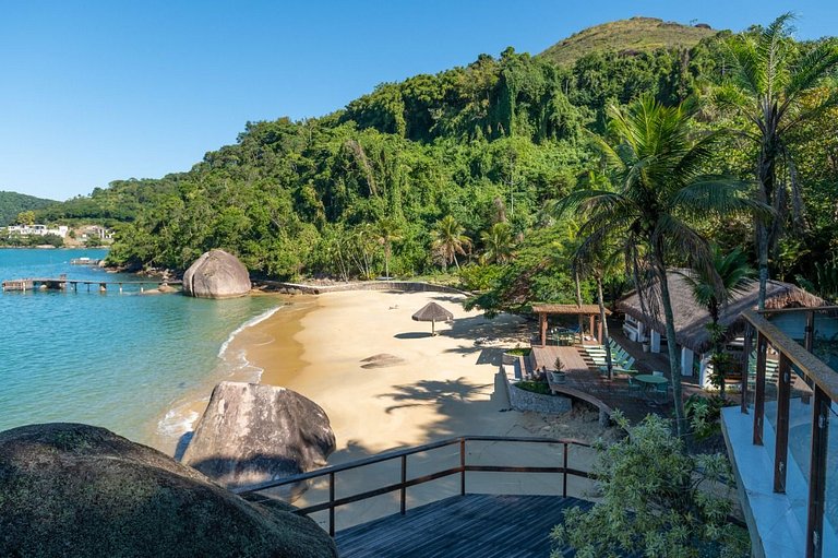 Casa Luxo de temporada em praia de Angra dos Reis RJ