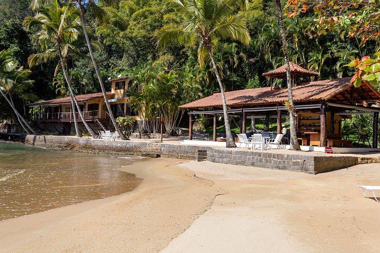 Casa Luxo de temporada Praia do Sobrado Angra dos Reis RJ